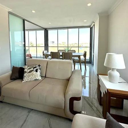 Babylon 40 - 1 Bed Private Sleeps Up To 4 * Side